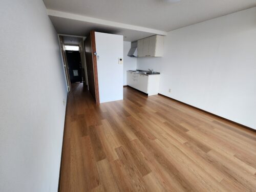 居室ーキッチン