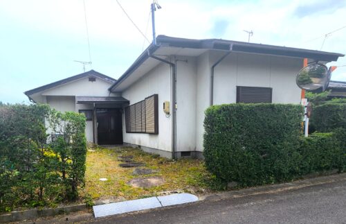 東釜子枇杷山売家