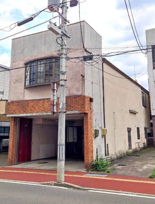 中町６４貸家